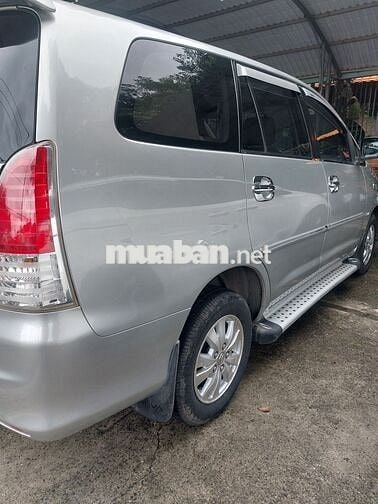Toyota Innova 2009 G - 140000 km