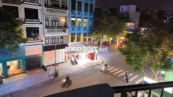 Cho Thuê Mặt Bằng Đường Rạch Bùng Binh, Quận 3 ( KINH DOANH TỰ DO )