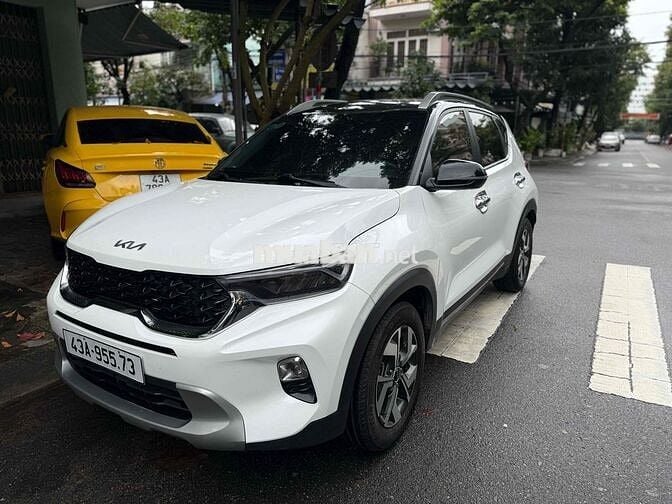 Kia Sonet 2021 Luxury 1.5 AT - Sonnet Trắng Sport