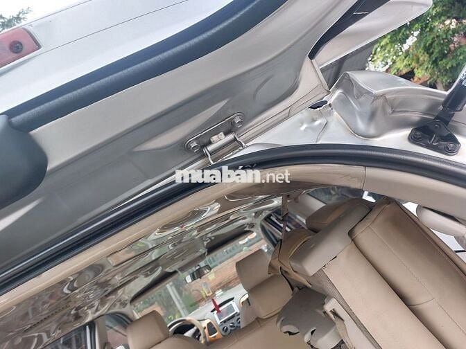 Toyota Innova 2009 G - 140000 km