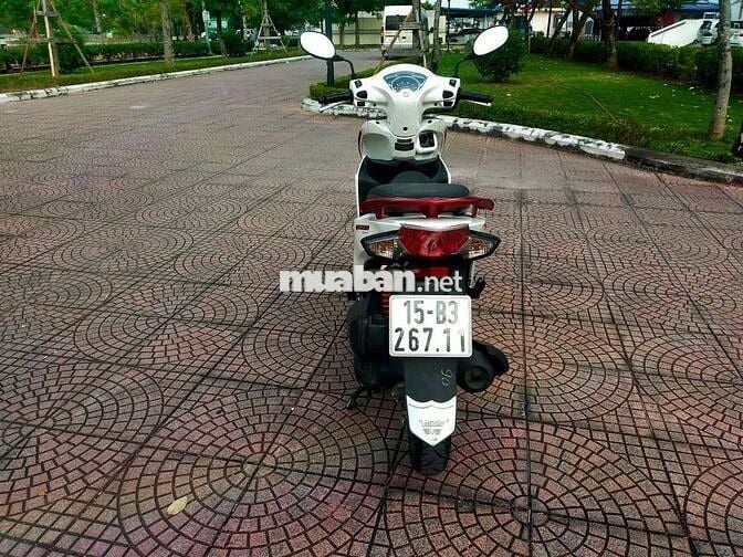 Bán Vision trắng  đỏ Spot chính chủ đẹp như hình