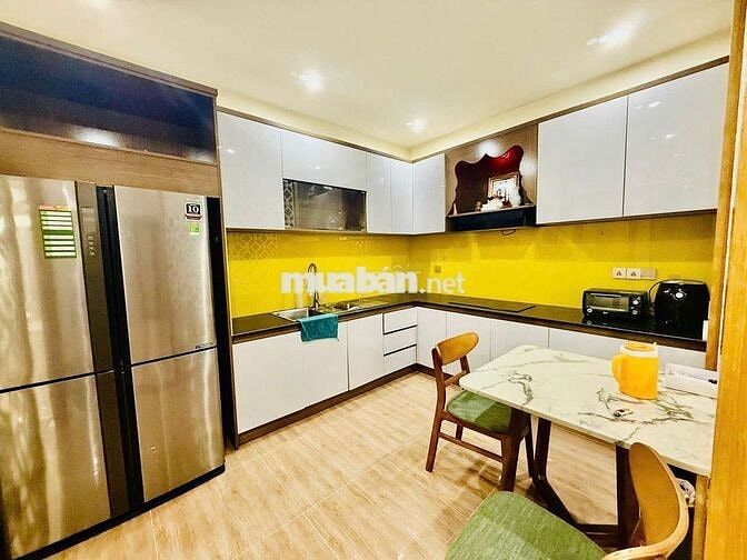 Cho thuê nhà phố 3PN full nội thất hiện đại gần trung tâm