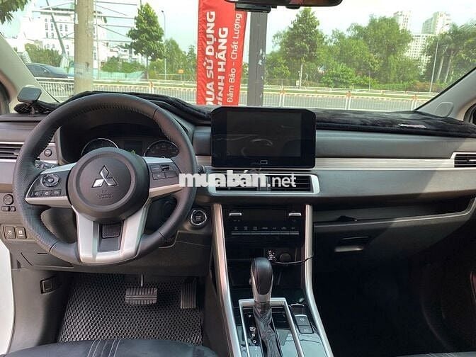 Mitsubishi Xpander Premium 2025 19542 km -mới tinh