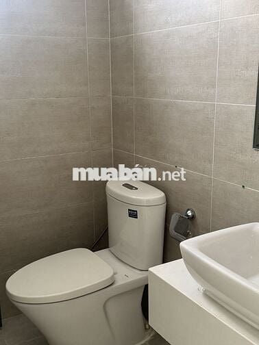 Cho thuê căn hộ cao cấp Central Premium 854 Tạ Quang Bửu, Q8.