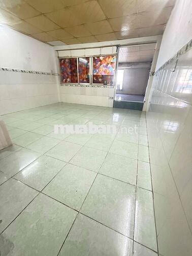 🏡 Nhà cho thuê khu c hẻm xe hơi 🚘🚘  👉Gần nhà thời Nam Hải  📐Dt 4x8 1 l