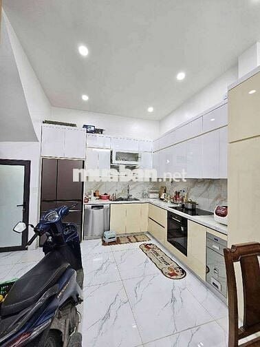 Trần Phú - 38m - 5T- Dân xây - Ngõ nông - Oto gần - 7,1 tỷ