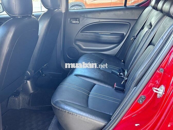 Mitsubishi Attrage 2022 CVT Premium - 14000 km