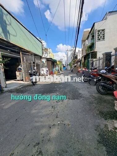 Nhà chính chủ 137m2 1 phòng ngủ đường Trường Chinh Quận 12