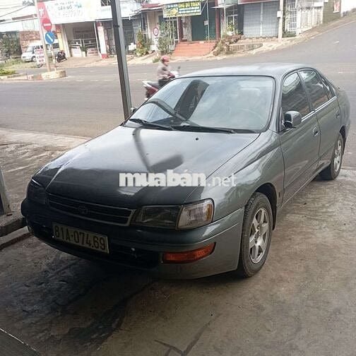 Toyota Corona 5 chỗ màu Xám