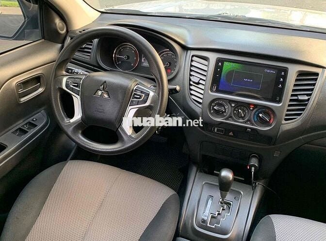 Em cần bán Mitsubishi Triton 2021 AT ạ