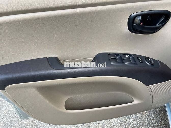 Hyundai i10 2011 Số tự động - 147000km