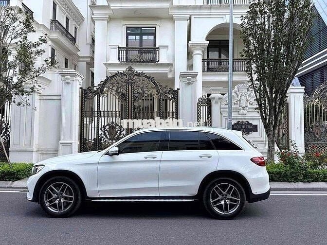 Mercedes Benz GLC Class 2017 300 - 99999 km