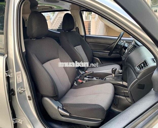 Em cần bán Mitsubishi Triton 2021 AT ạ