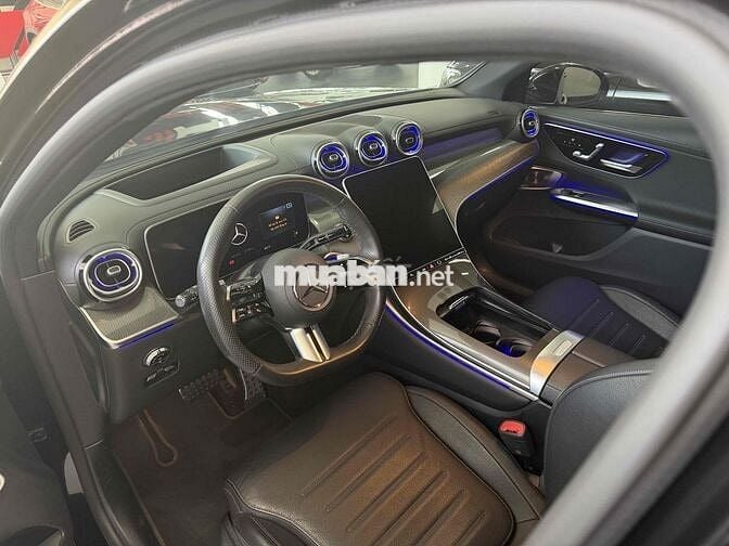 Mercedes GLC 300 Siêu lướt chính hãng còn bảo hanh
