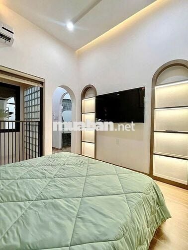 SIÊU PHẨM NHÀ ĐẸP TRUNG TÂM PHỐ – 1 TRỆT 2 LẦU – TẶNG FULL NỘI THẤT