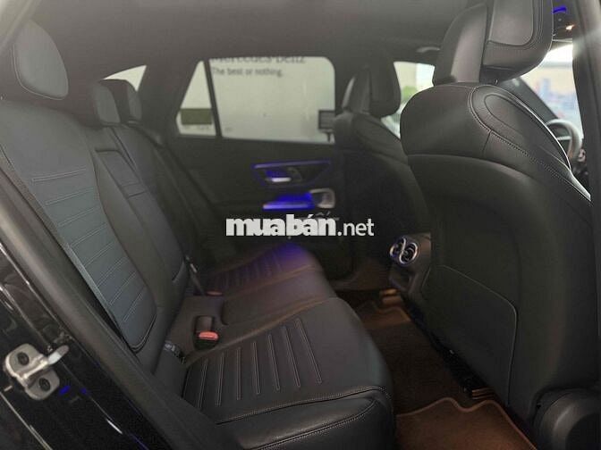 Mercedes GLC 300 Siêu lướt chính hãng còn bảo hanh