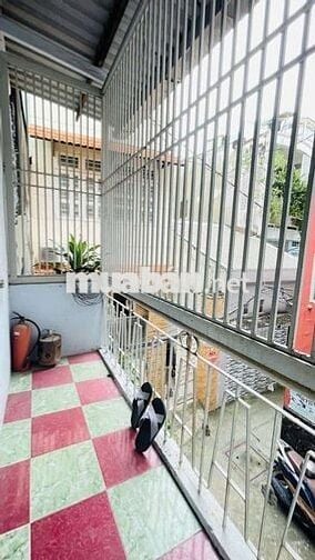 NHÀ NHỎ 3 TẦNG Q1 - DT 3x4 - 2.6 TỶ