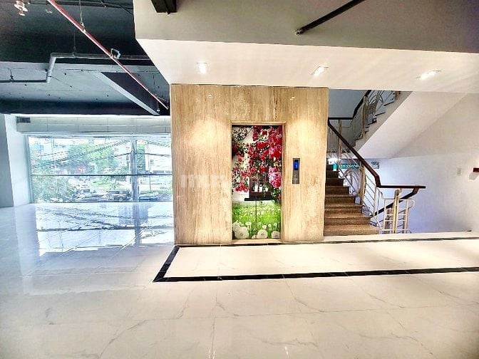 CHO THUÊ MB GÓC 2MT – 10B SƯƠNG NGUYỆT ÁNH & CMT8,