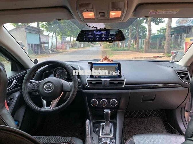 Mazda 3 2016 1.5 AT Sedan - 120 km