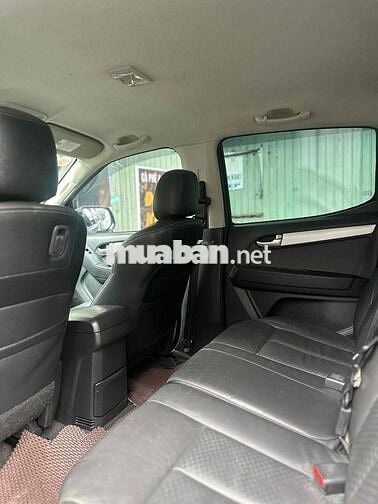 ISUZU DMAX LS 2.5 AT 4x4 SX 2016 NHẬP KHẨU