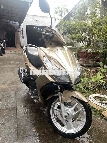 Nhà dư xe nên bán