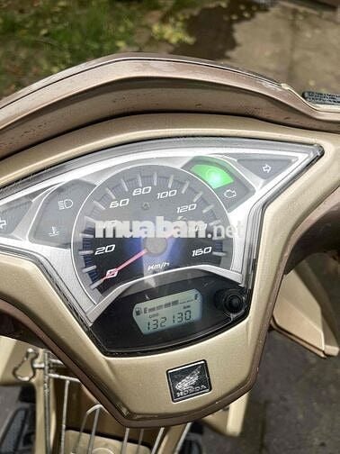 Nhà dư xe nên bán