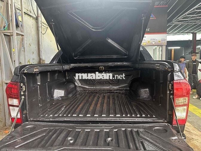 ISUZU DMAX LS 2.5 AT 4x4 SX 2016 NHẬP KHẨU