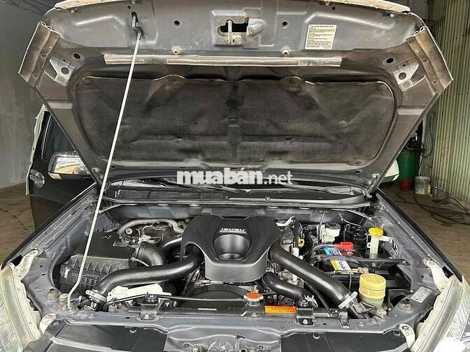 ISUZU DMAX LS 2.5 AT 4x4 SX 2016 NHẬP KHẨU