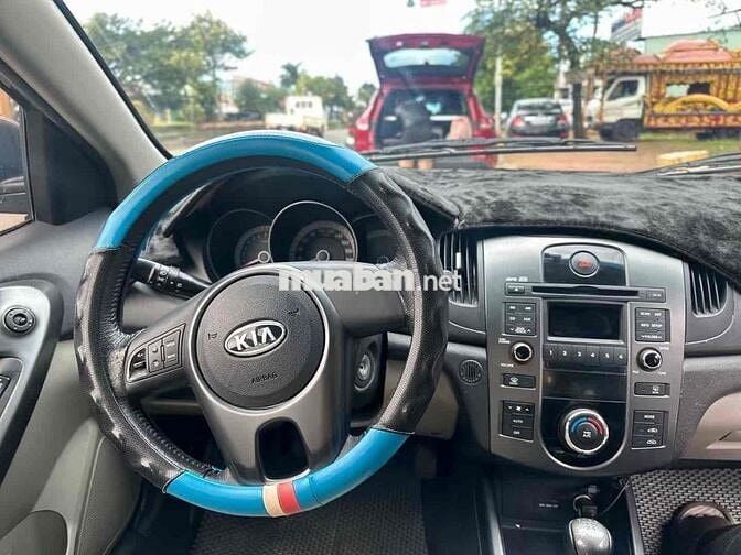 Kia Cerato 2009 1.6 MT - 132000 km