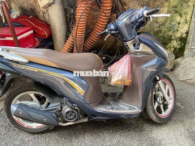 xe vision chính chủ biển 29D mầu xanh đá