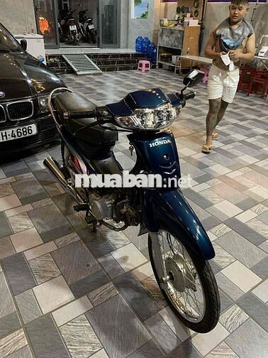 máy móc êm xe sạch sẽ điện đề đầy đủ