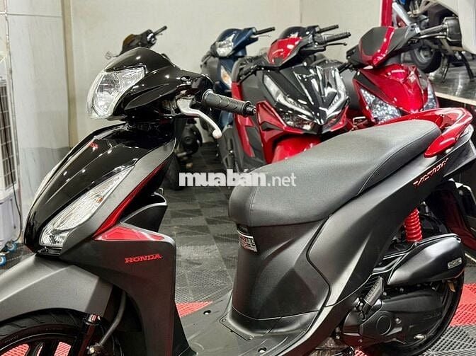 💥Honda Vision 2018 bản Đen nhám- Đỏ BSTP 9 chủ ký