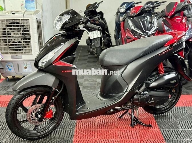 💥Honda Vision 2018 bản Đen nhám- Đỏ BSTP 9 chủ ký