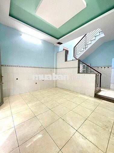 bán nhà bùi đình tuý ngang 4,5x10 6ty6 thương lượng