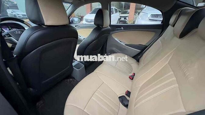 Hyundai Accent 2011 1.4 AT - 138000 km