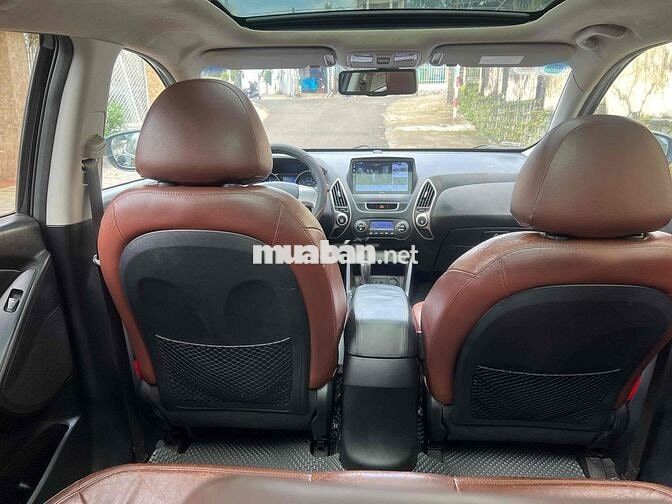 Hyundai Tucson 2010 2.0 AT 4WD - 110000 km