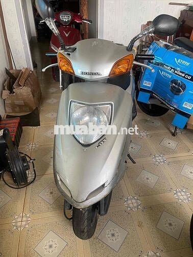 xe vẫn hoạt động. ình thường không lỗi