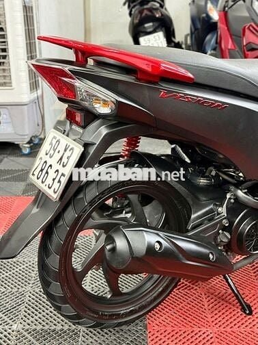 💥Honda Vision 2018 bản Đen nhám- Đỏ BSTP 9 chủ ký