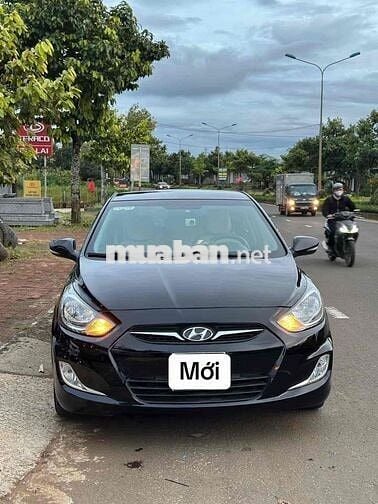 Hyundai Accent 2011 1.4 AT - 138000 km