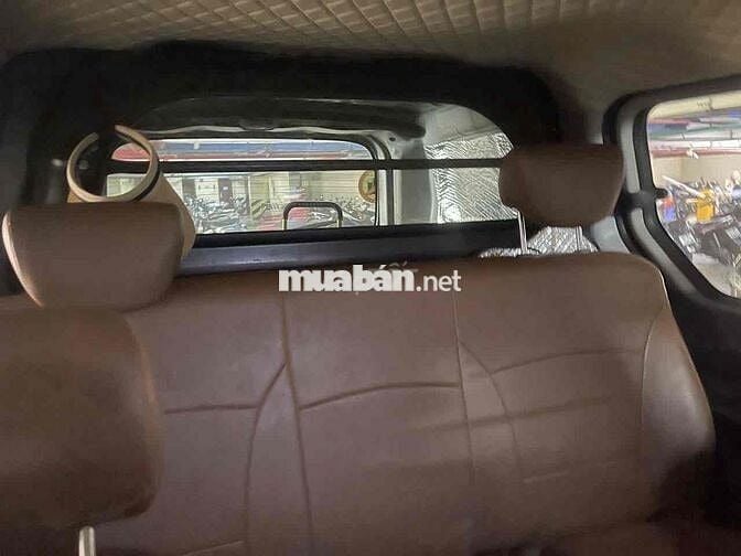 Xe nhà ít chạy nên bán lại - Hyundai Starex 2010