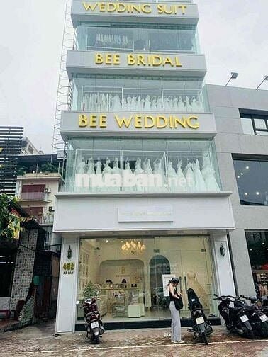 Cho thuê nhà mặt phố Nguyễn Văn Lộc 155m2, 3 tầng, mặt tiền 10m