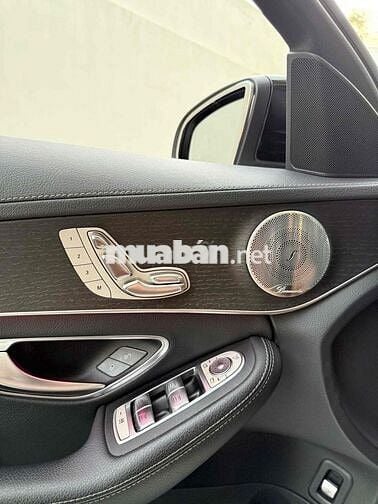 Mercedes Benz C Class 2019 C 300 AMG - 125000 km