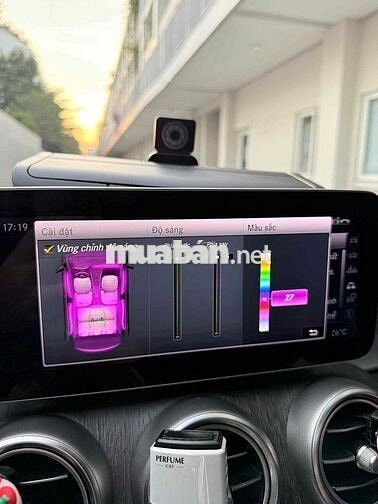 Mercedes Benz C Class 2019 C 300 AMG - 125000 km