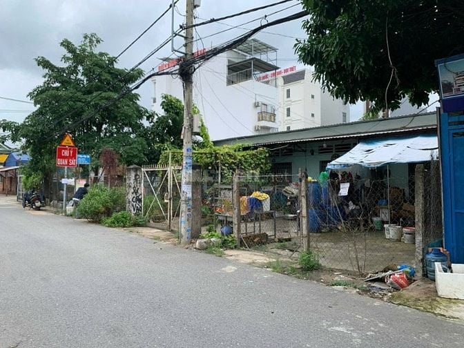 Bán nhà Cấp 4, mặt tiền rộng 7,5m đường Thạnh Lộc 49 