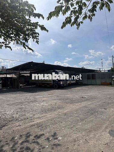 Bãi xe CAO HÙNG 68 trông giữ xe 24/7 và cho thuê KHO