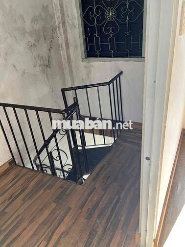 Nhà nguyên căn cho thuê, cách UBND chỉ 900m