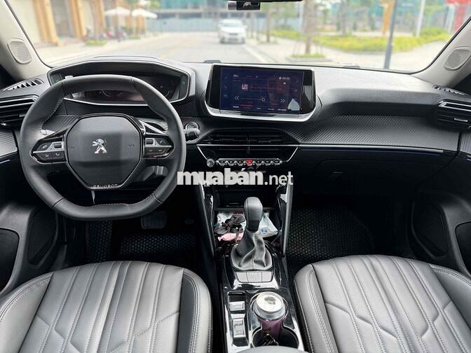 Peugeot 2008 GTline 2022 44000 km Đen