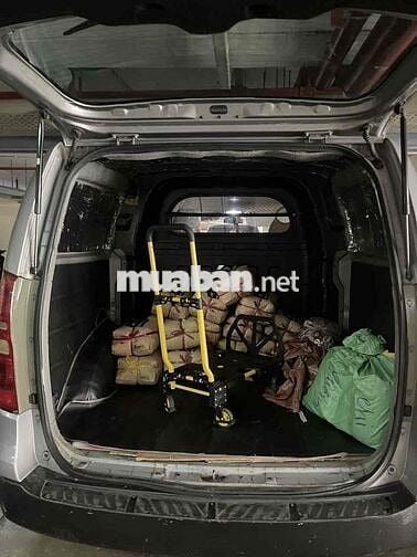 Xe nhà ít chạy nên bán lại - Hyundai Starex 2010