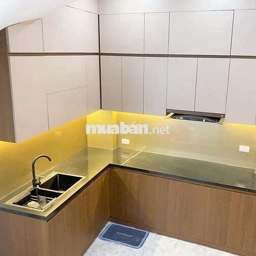 Nhà đẹp Thụy Phương, mới koong - 5 tầng, sát phố - Ô tô đỗ cổng.