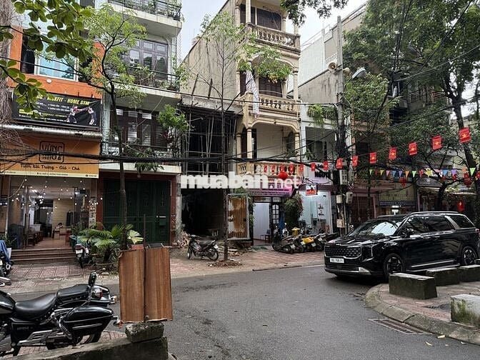 Cho thuê Tầng 1 toà Văn phòng 6 tầng phố Huỳnh Thúc Kháng 65 m2